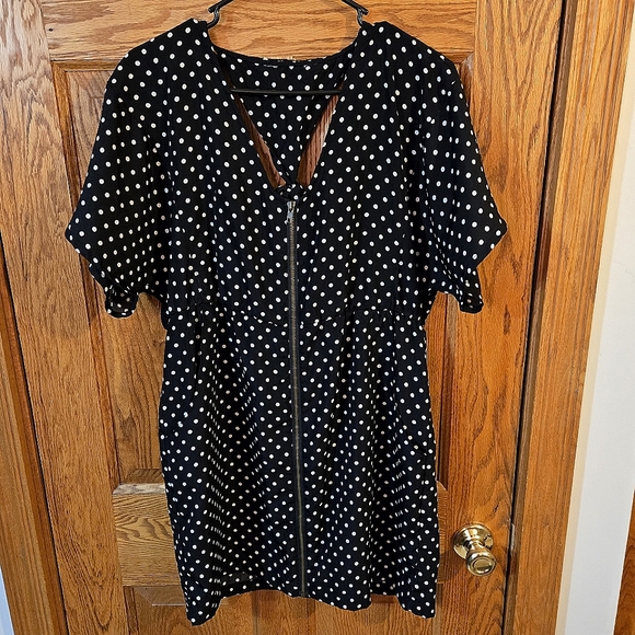 Polka Dot Dress 💲BUNDLE AND SAVE BIG💲 - Picture 1 of 2
